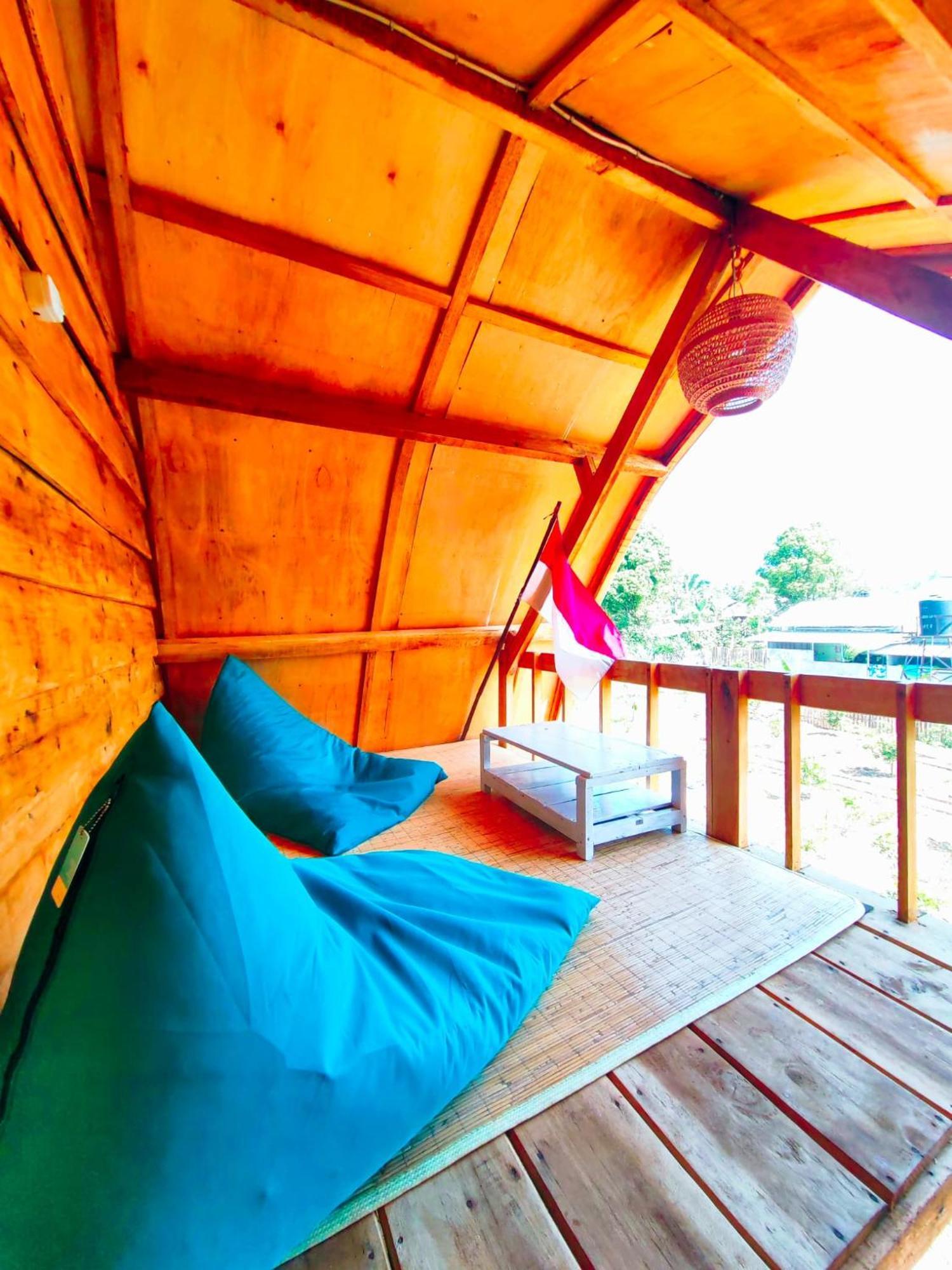 Raturinjani Homestay Selong Exterior foto